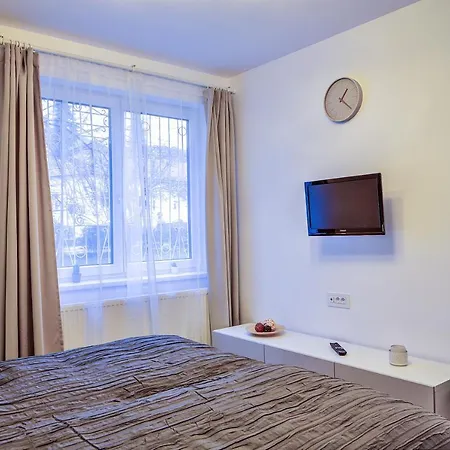 Apartment 5 Min To Everything-stylish-modern-old Center *