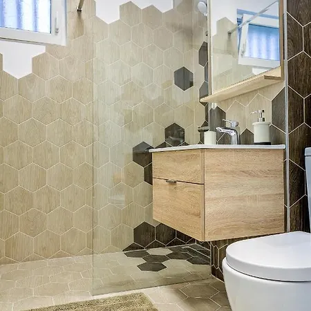 5 Min To Everything-stylish-modern-old Center * Brasov